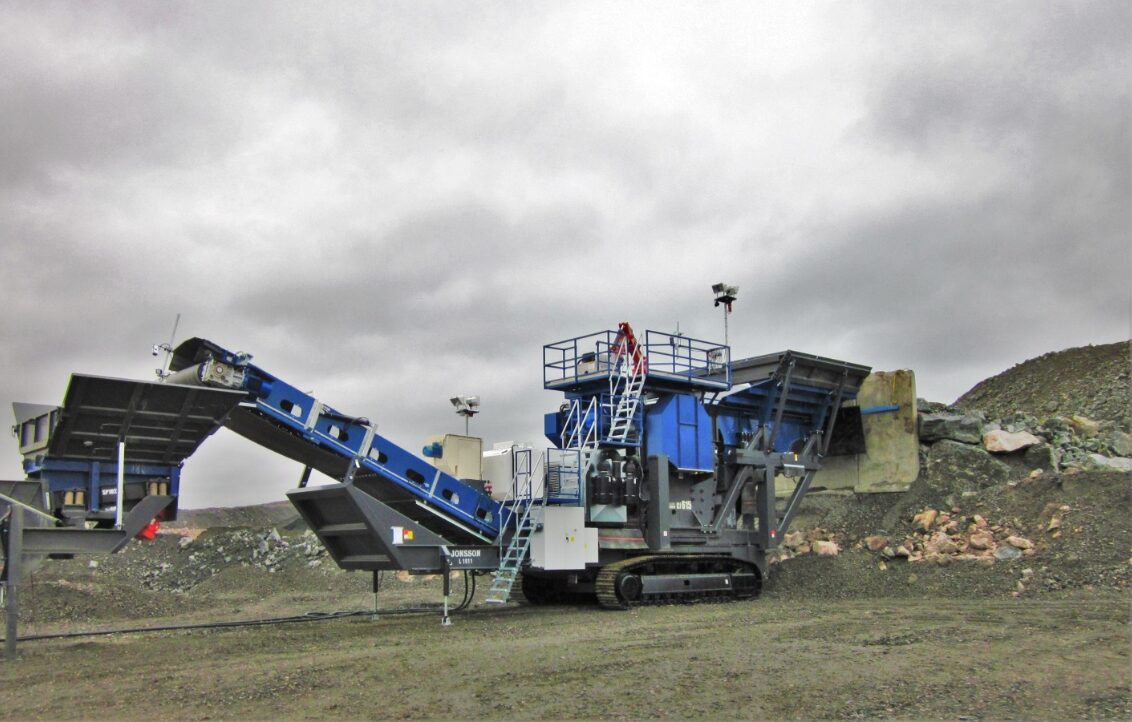 Jonsson L 1511 Tracked Jaw Crusher