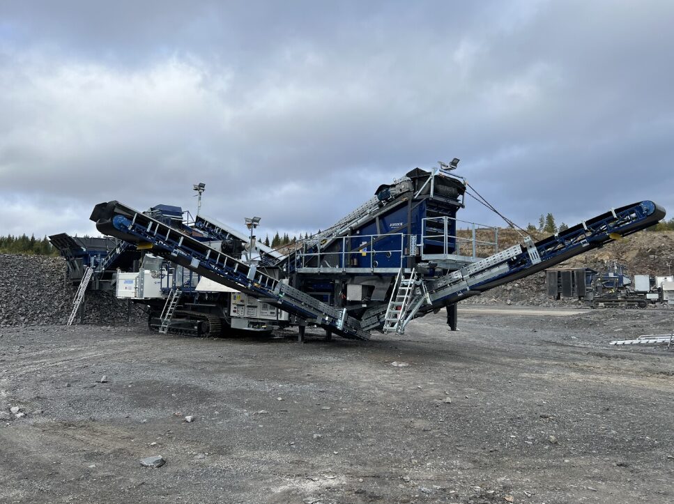 Jonsson L 400 Tracked Cone Crusher