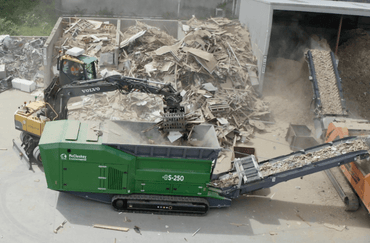 Waste management shredder